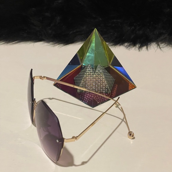 New Metal Frame Women Oversized Fashion Sunglasses - Picture 3 of 3